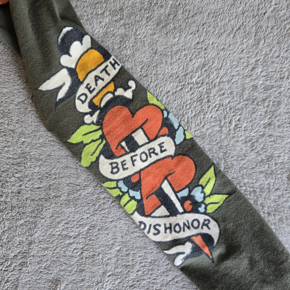 Ed Hardy Coral Pink and Olive Green Long Sleeve Layered Tee - Picture 7 of 14